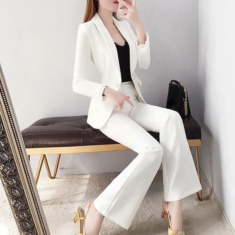 Blazer and White Trouser Suit  - Women Formal Wear White Shirt recension och pris