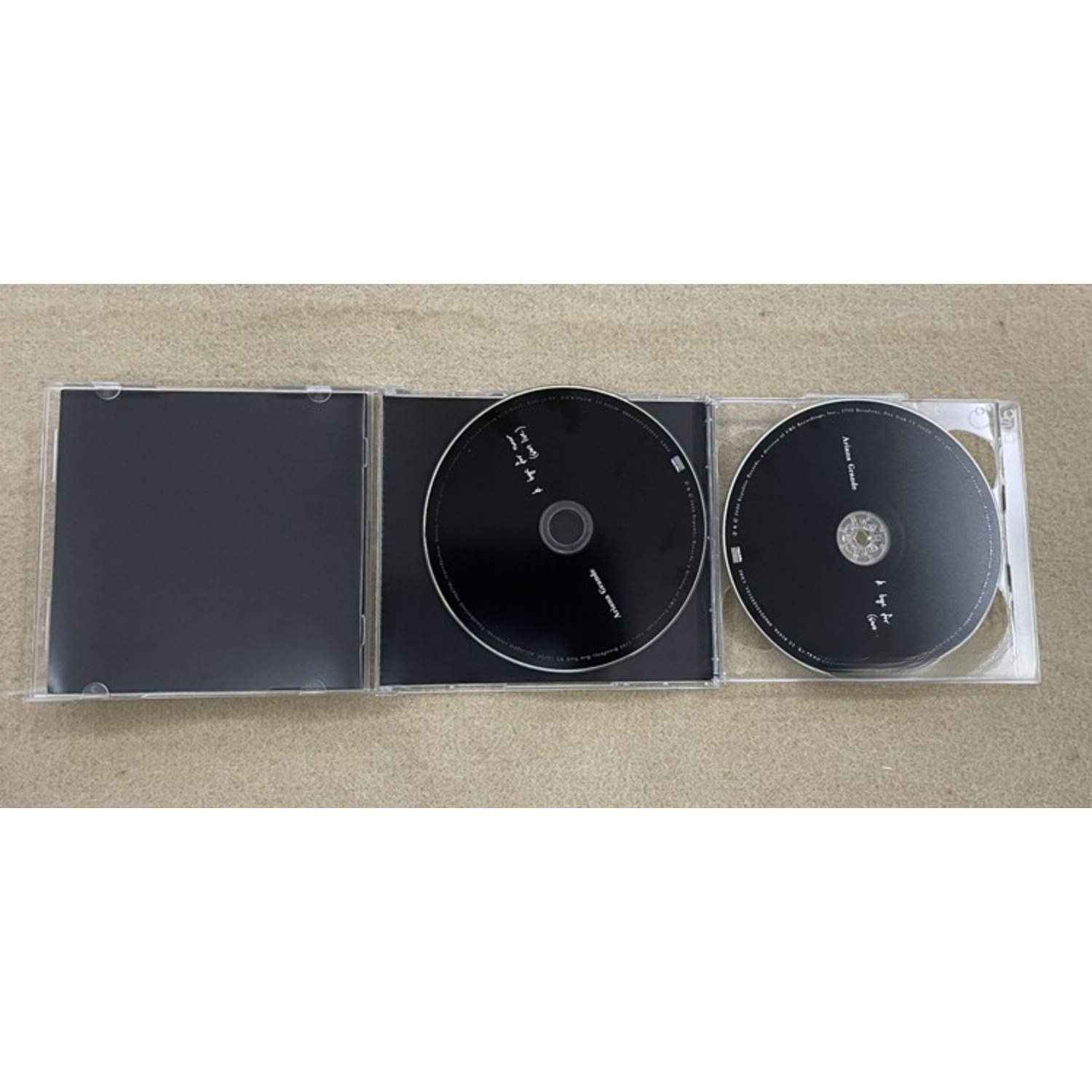 Rare Sealed Ariana Grande K By - K&G Women'S Formal Wear recension och pris